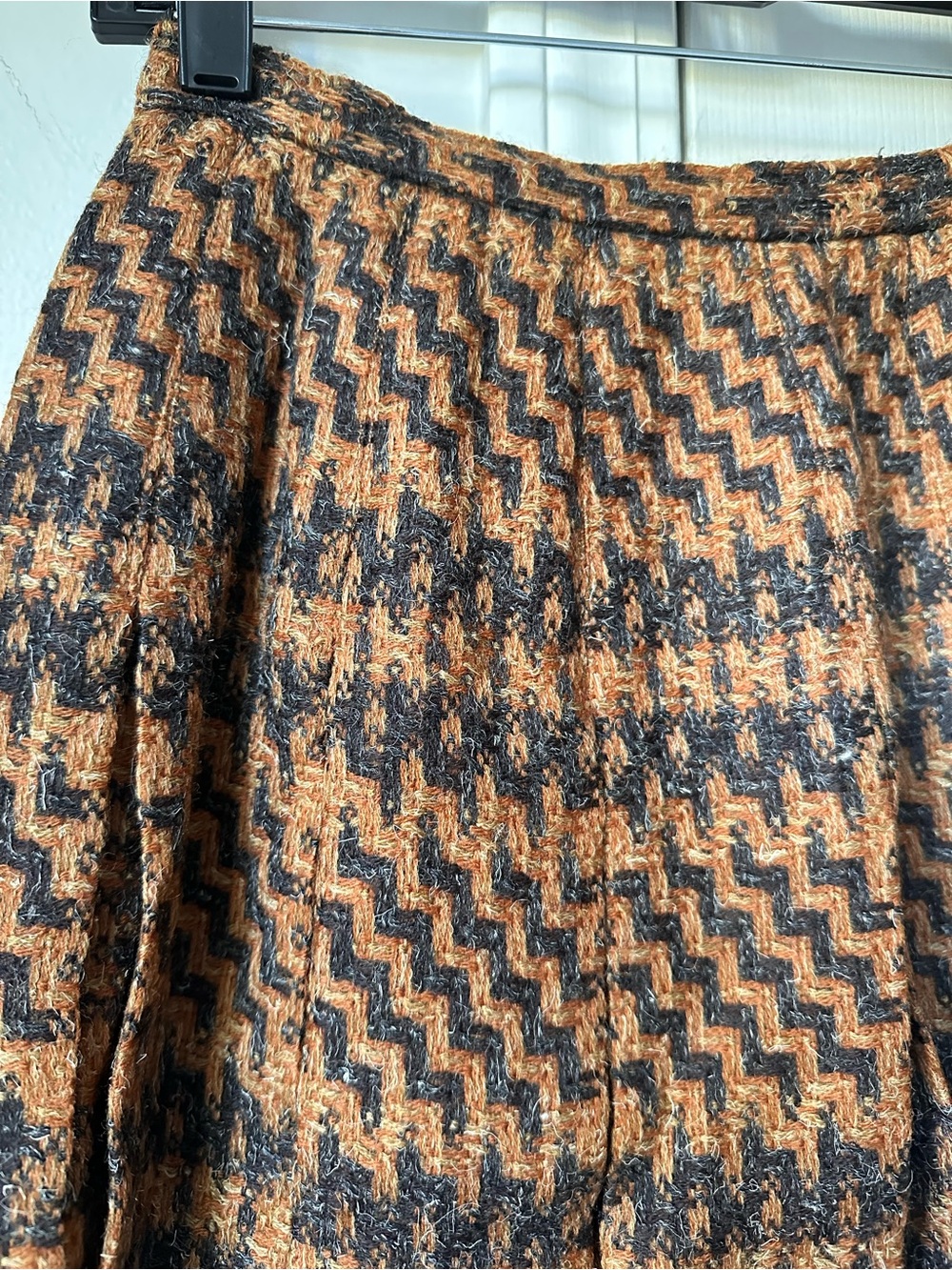 Vintage 1950s/1960s Old Colony Virgin Wool Chevron Pleated Skirt Approx Size S - Picture 3 of 8